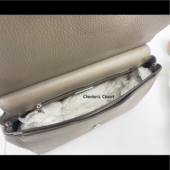 🦋✨NeW! Tory Burch Britten Flap Shoulder Bag - Picture 10 of 15